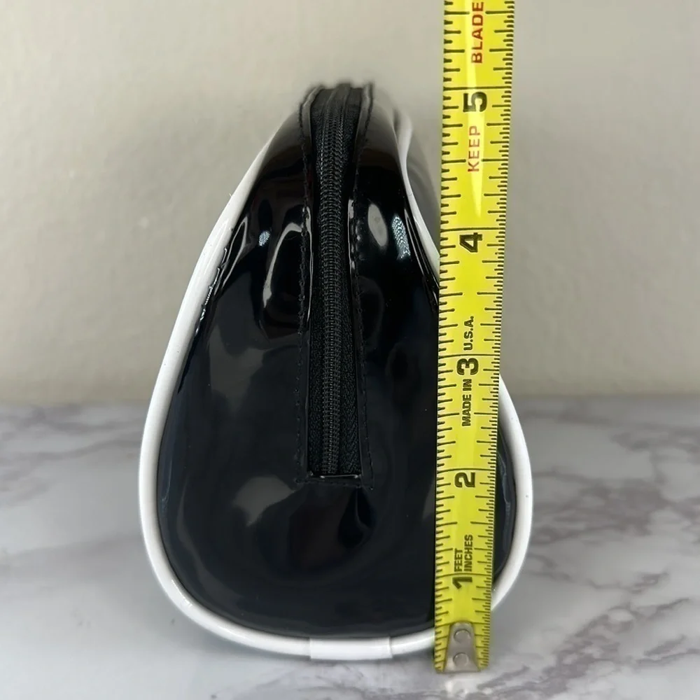 Elizabeth Arden Cosmetic Bag